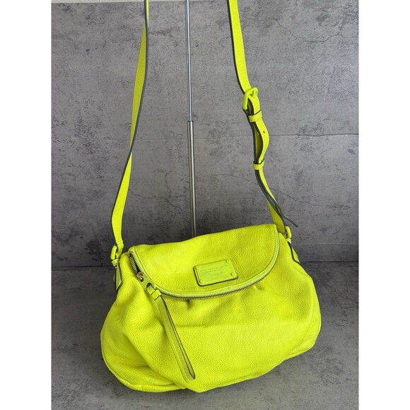 MARC BY MARC JACOBS Classic Q NATASHA Leather Crossbody Purse Bag Neon Yellow - Picture 5 of 11